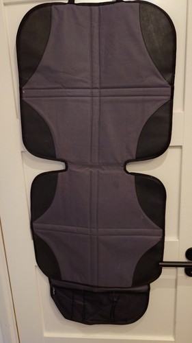 Huhu black and grey car - car, seat